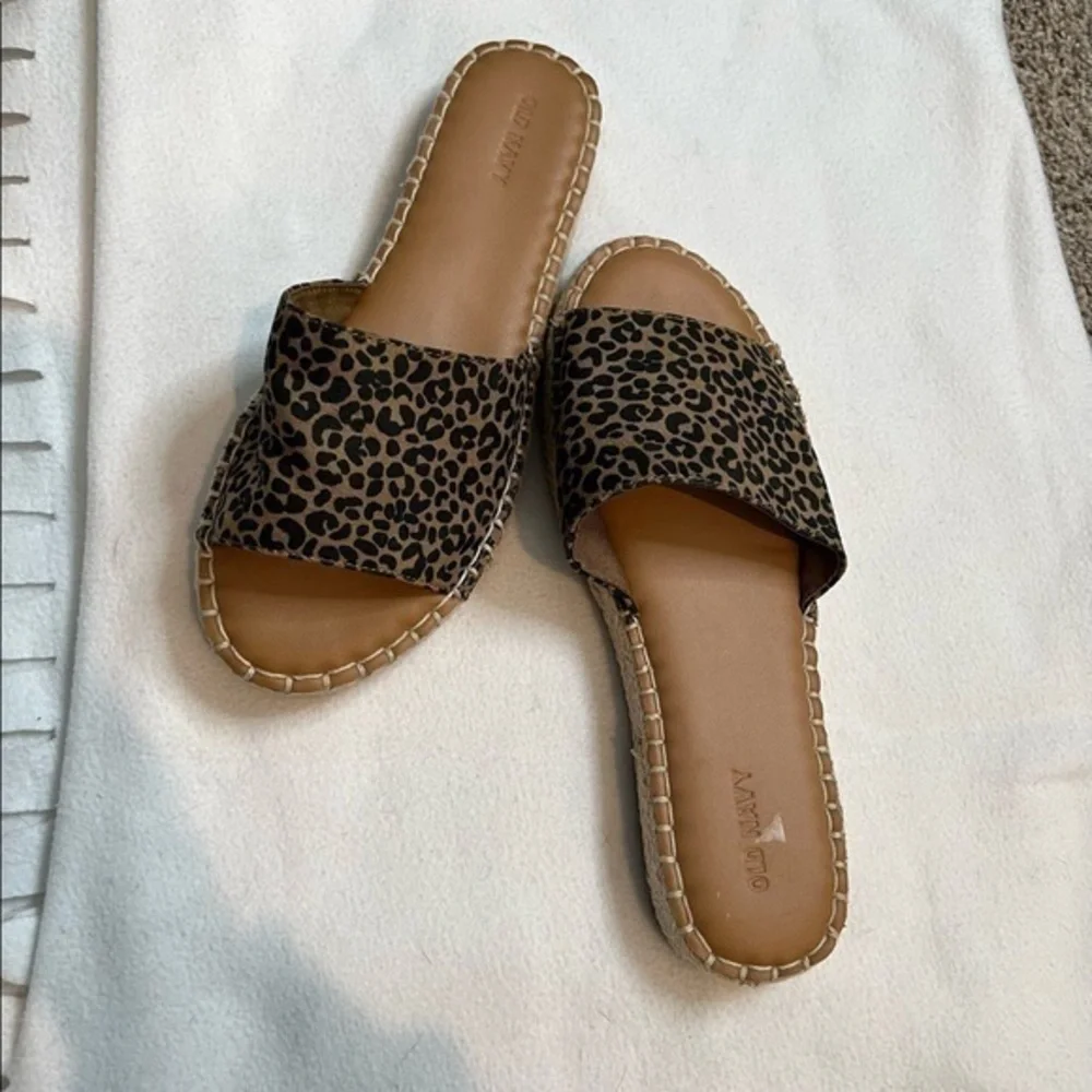 Old Navy | sandals